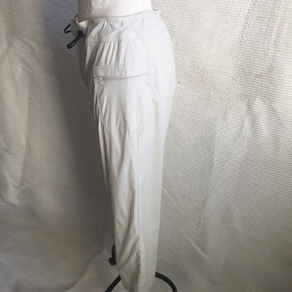 Danskin Travel Pants Outdoors Active Khaki Capris - Picture 5 of 8